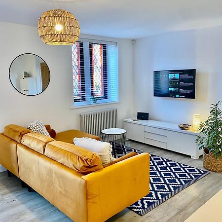 Boutique Chapel Apartment Within City Walls Chester Buitenkant foto